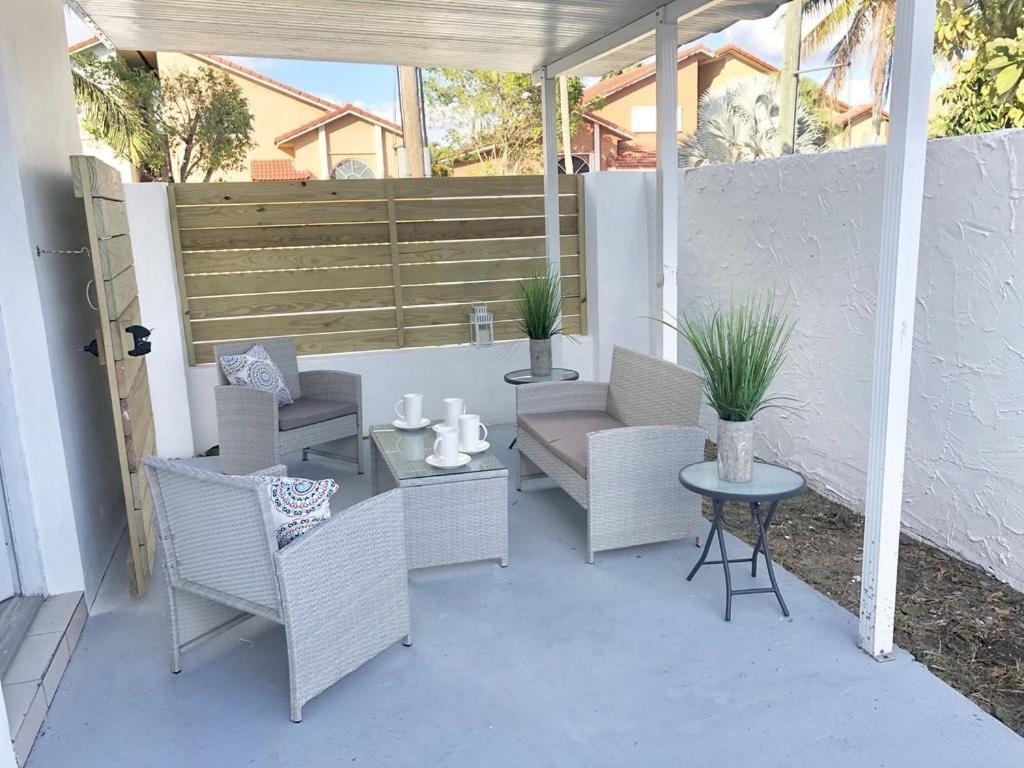 Modern & New,Excellent Location Miami Apartment Bagian luar foto